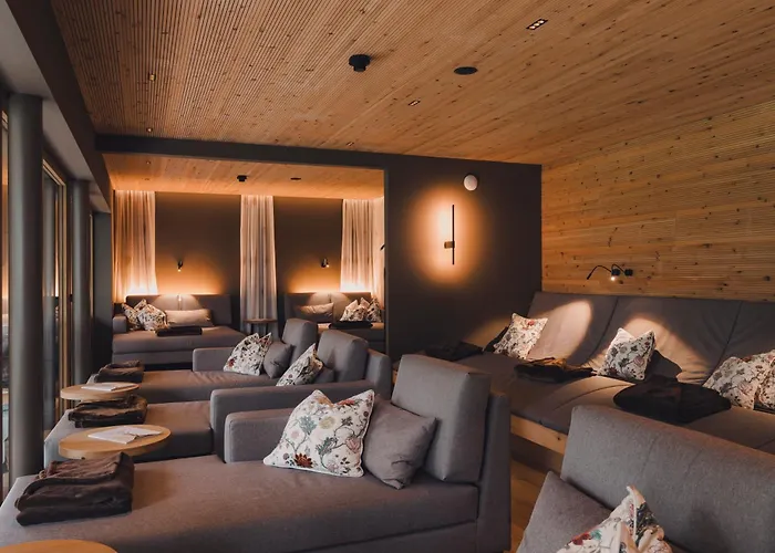 Lindenhof فندق 4*