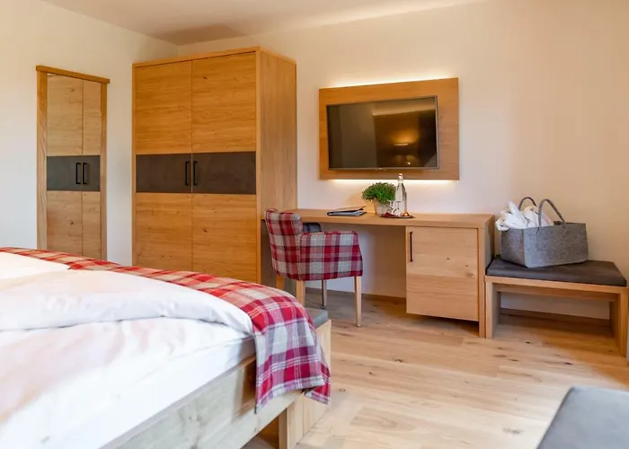 Lindenhof 4* 람자우 암 다흐스타인